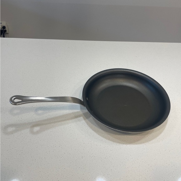 Quince 5ply nonstick 10in pan - Picture 6 of 8